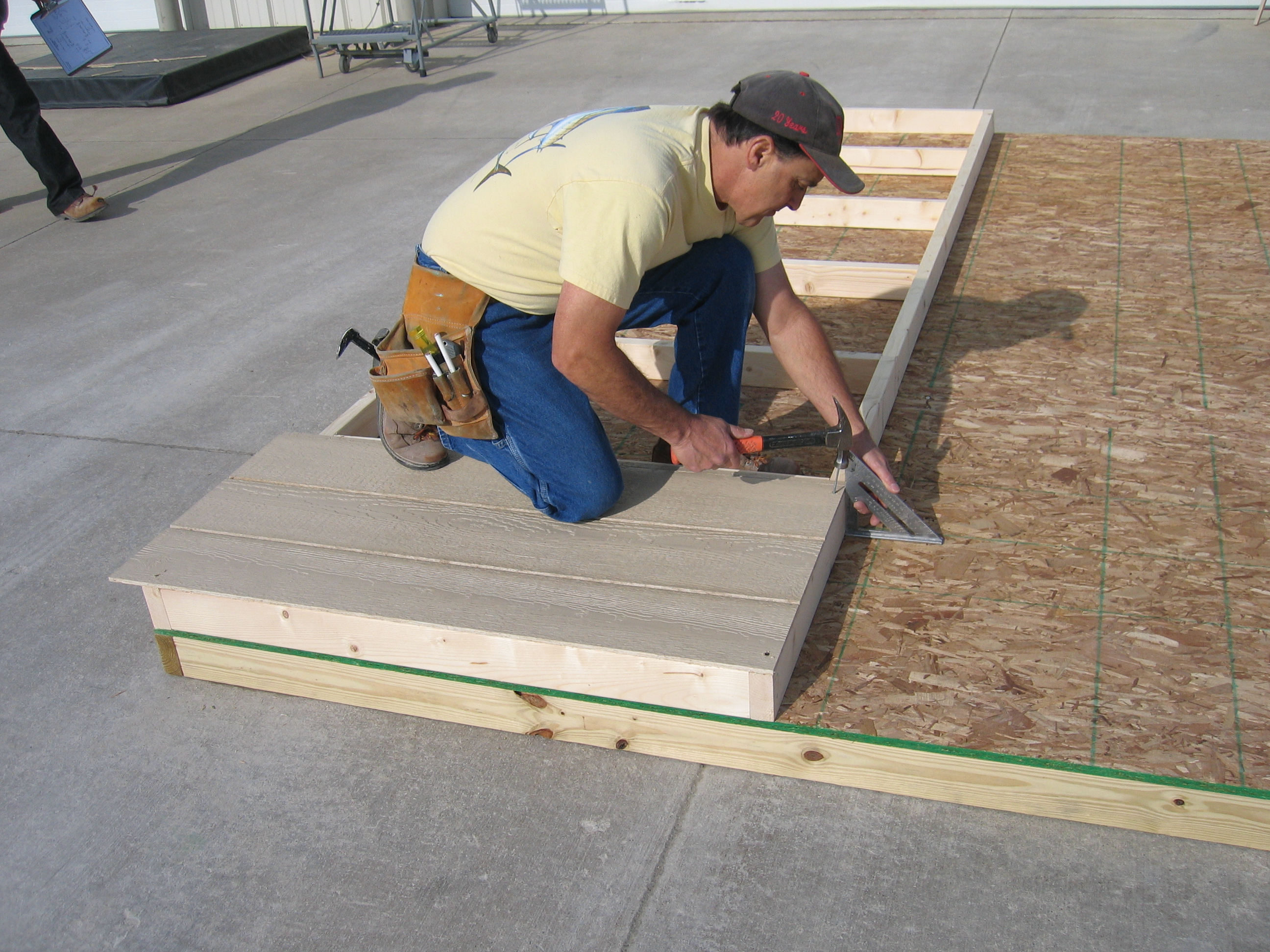 Step 2: assembling the walls.