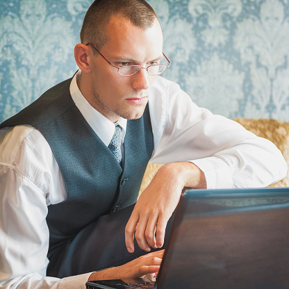 Guy searching the web