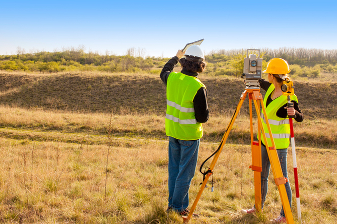 After surveying the latest employment report, Ed Tittel spies trouble ahead.