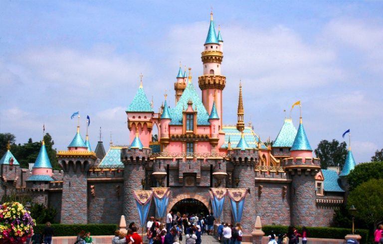 Sleeping Beauty Castle, Disneyland. (photo via Flickr/ Glen Scarborough)