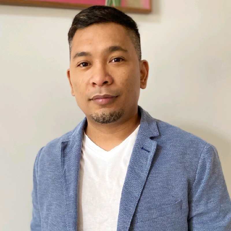 Headshot of Oliver Bohol