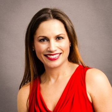 Headshot of Dionne Mejer