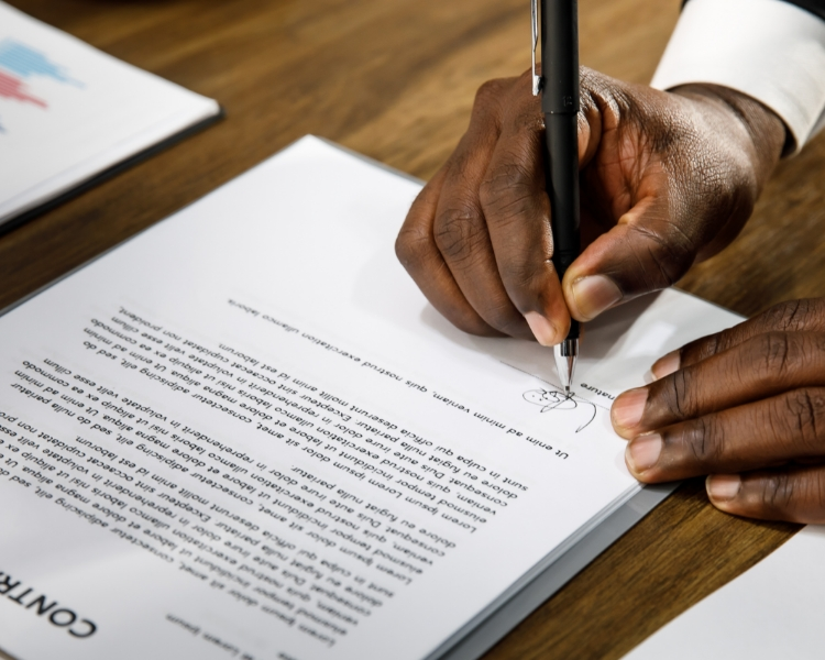 Legal approving end of quarter sales by signing contract