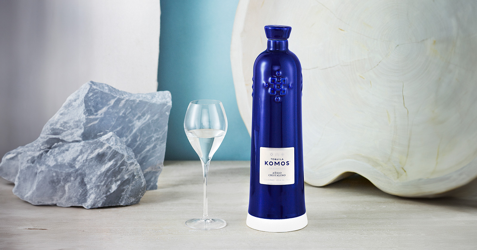 Añejo Cristalino Tequila Komos