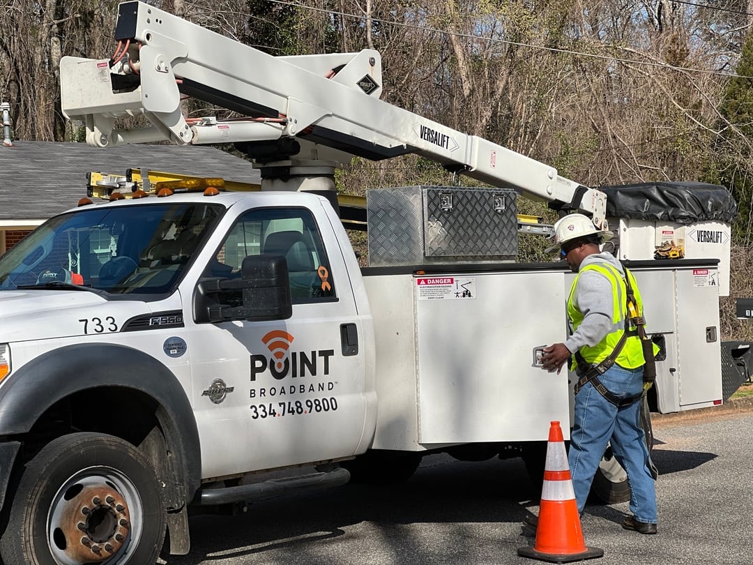 100 Fast Fiber Point Broadband