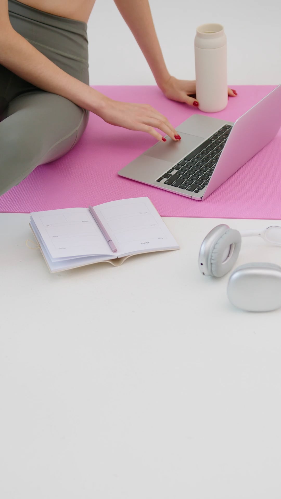 stock-video-from-the-tulum-retreat-pack-packsia