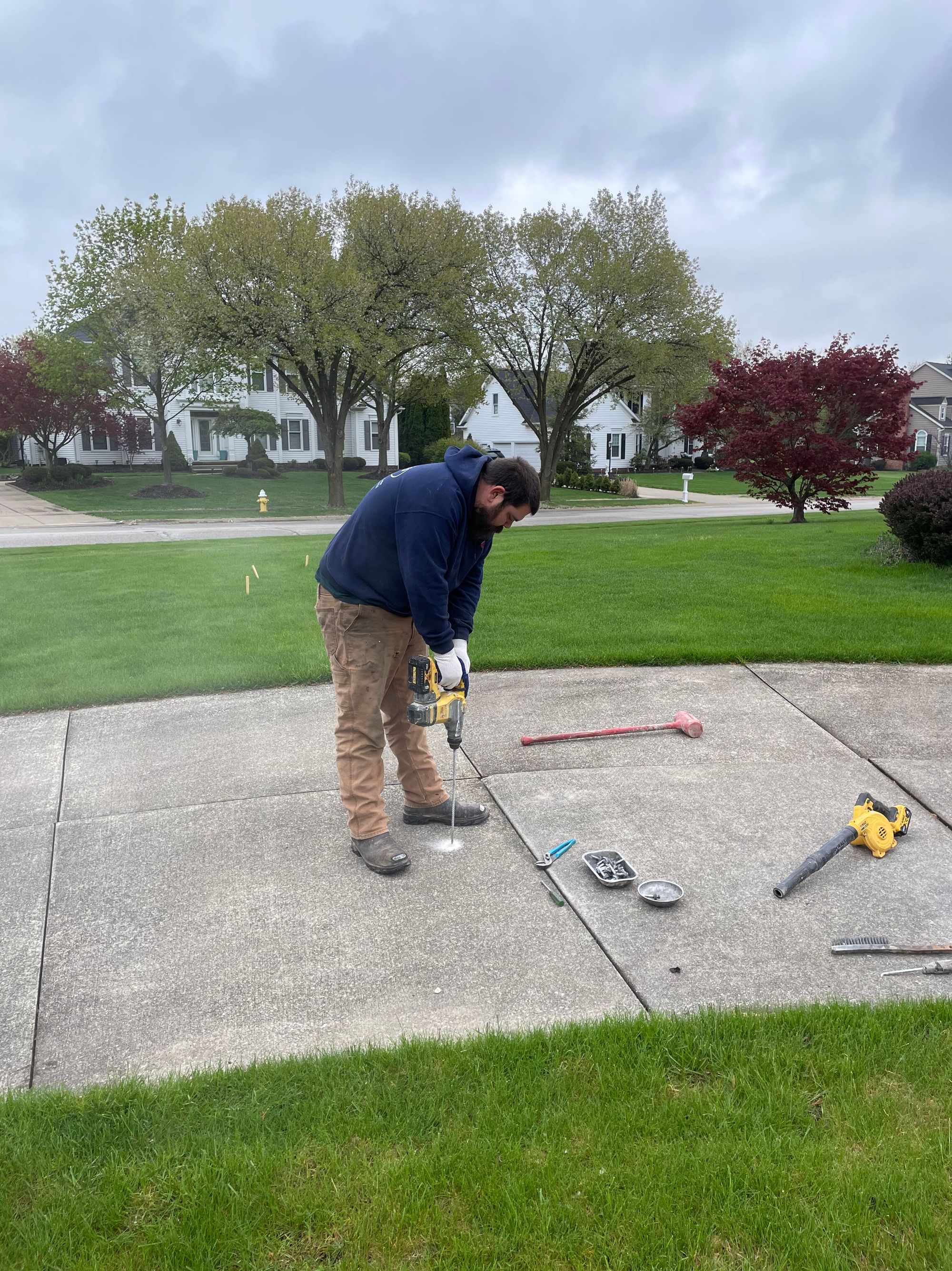 7 Steps To Level Your Concrete