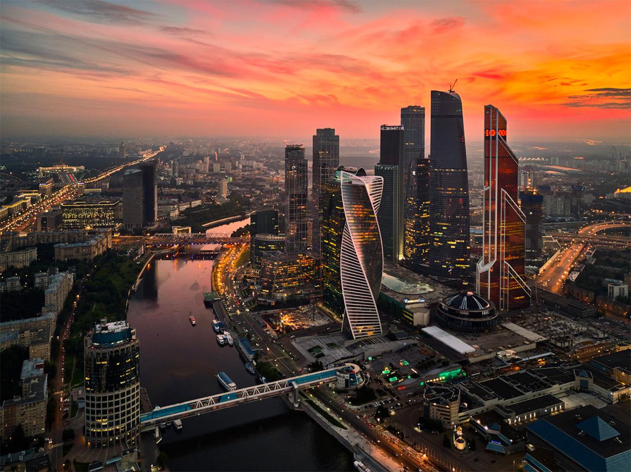 OUR NEW OFFICE IN MOSCOW | Comino Company blog