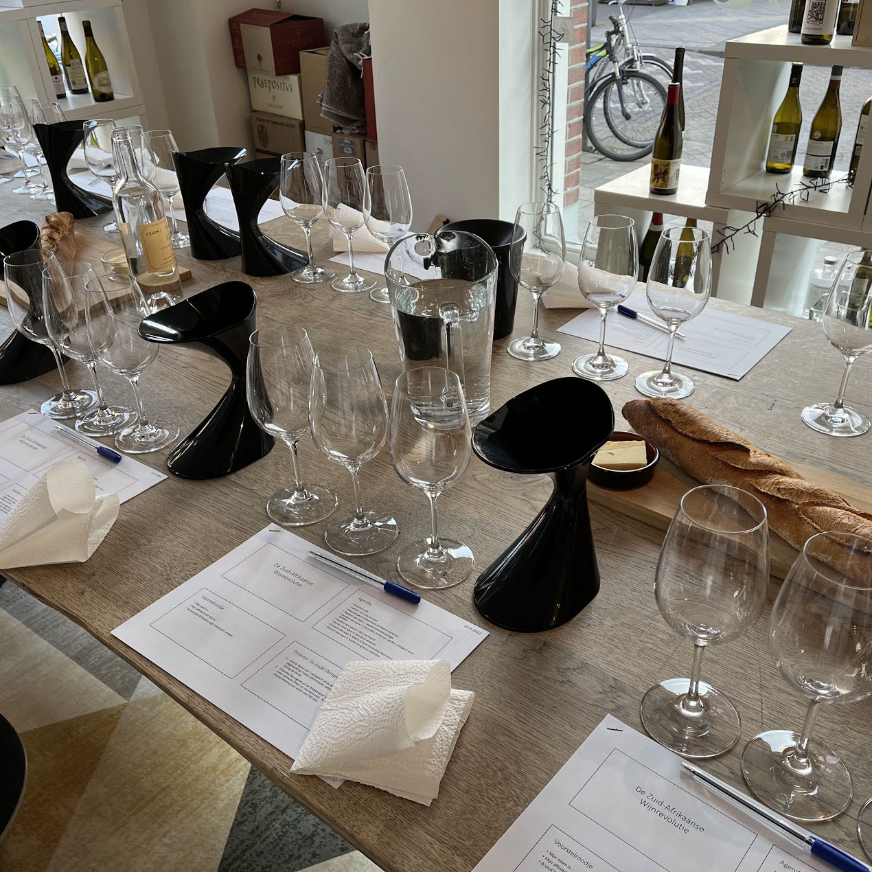 Een Unieke Tending: Originele Concepten Voor Je Wijnproeverij -  wine-point.be - Uw Specialist voor Zuid Afrikaanse Wijnen - +32 489 33 31 67 thumbnail