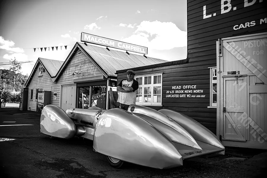 Streamliner C-16 Recreating History
