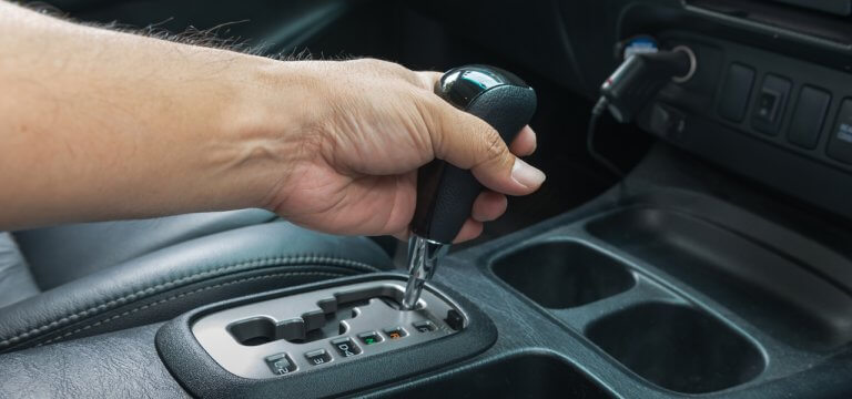 เกียร์พัง มีสาเหตุมาจากอะไร ป้องกันได้อย่างไรบ้าง? | Cartrack Thailand