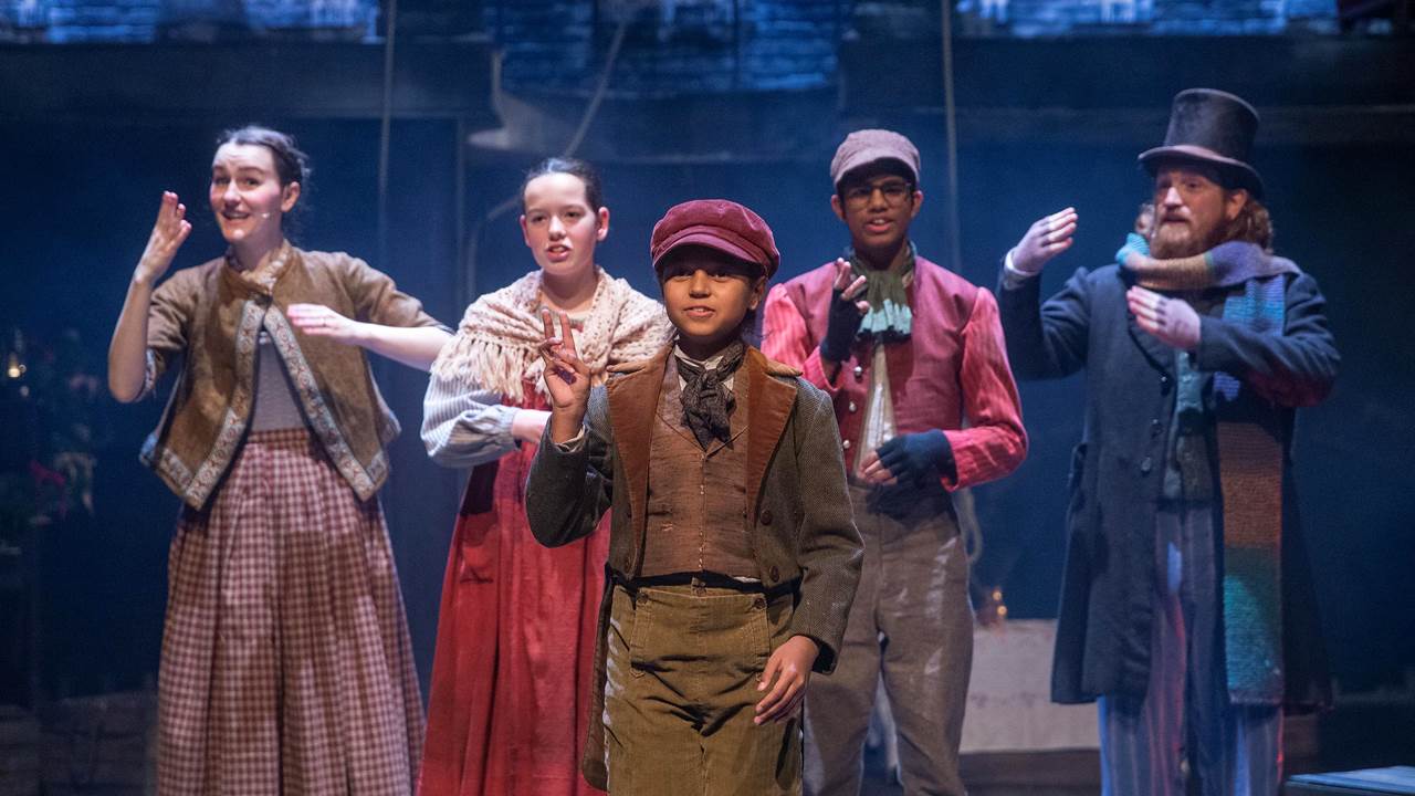 Adam Bassett starring as Bob Cratchit in A CHRISTMAS CAROL at Hul Truck