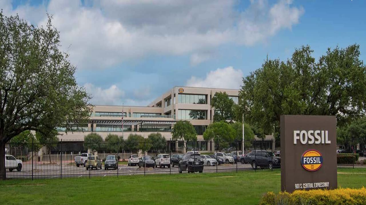 Apartments near the Fossil Group HQ in Richardson, TX
