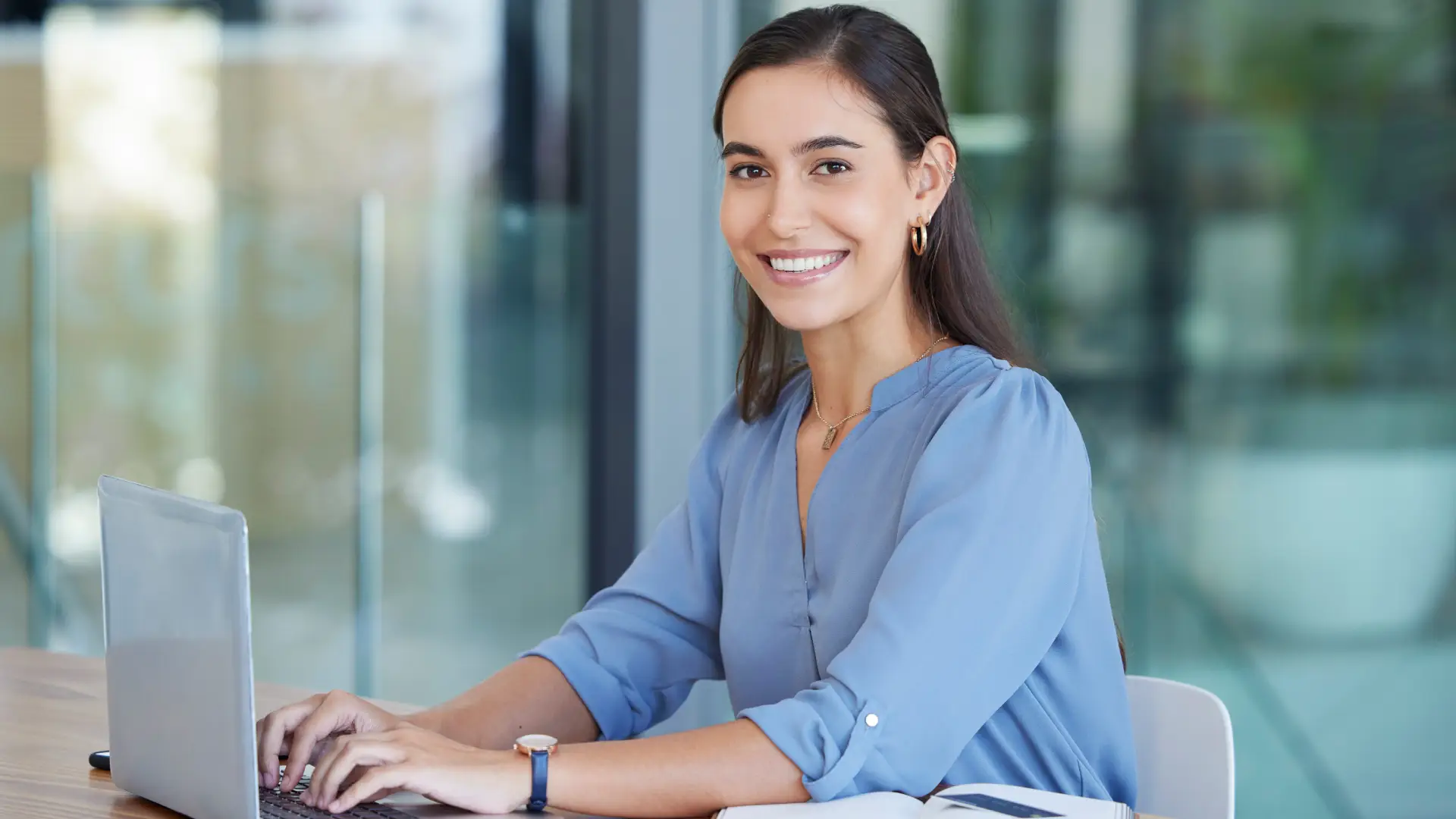 girl learning presentation sklls for remote work success