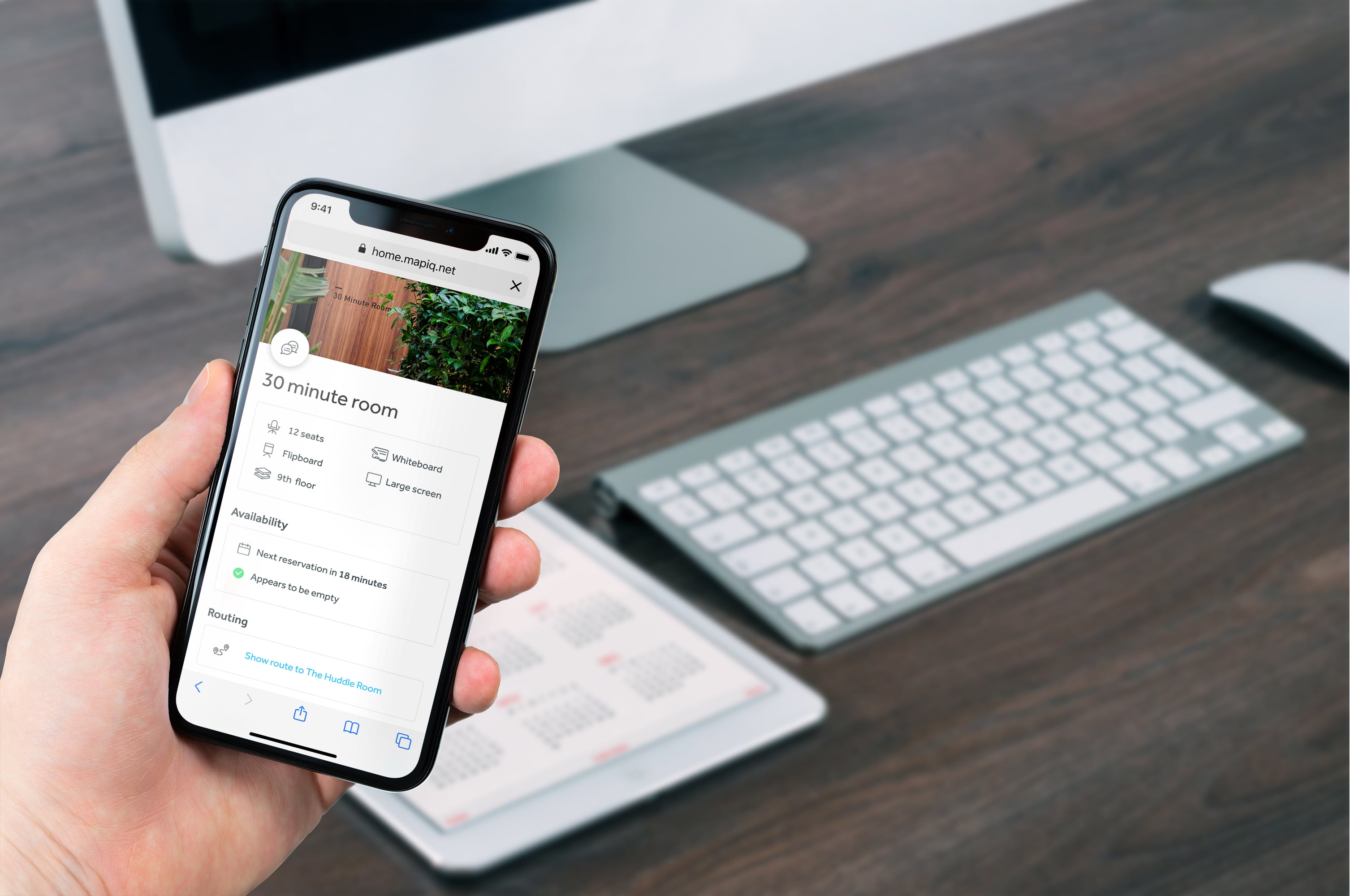 Book a workplace with Mapiq solution.