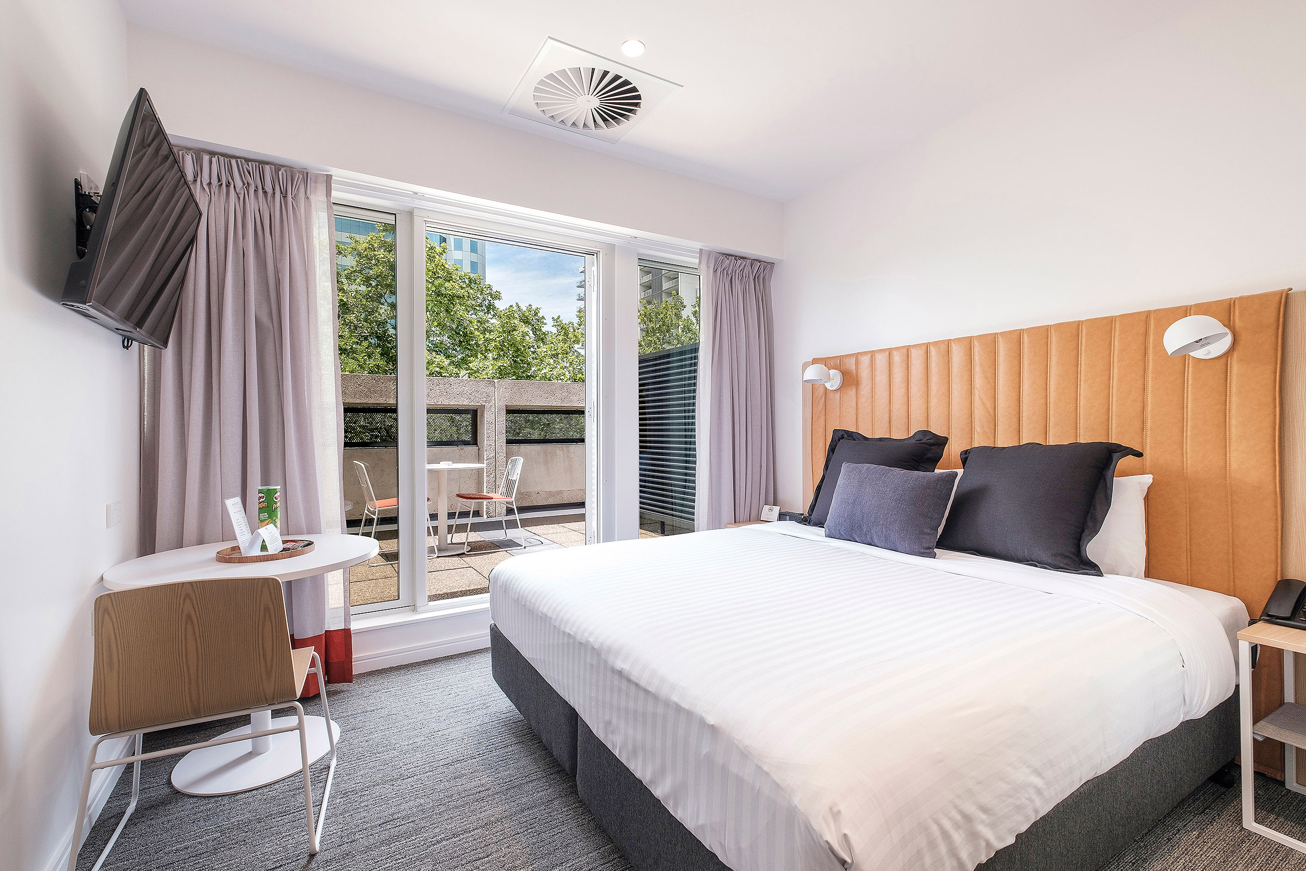 Image Blockout and Sheer Curtains at a Canberra Serviced Apartment