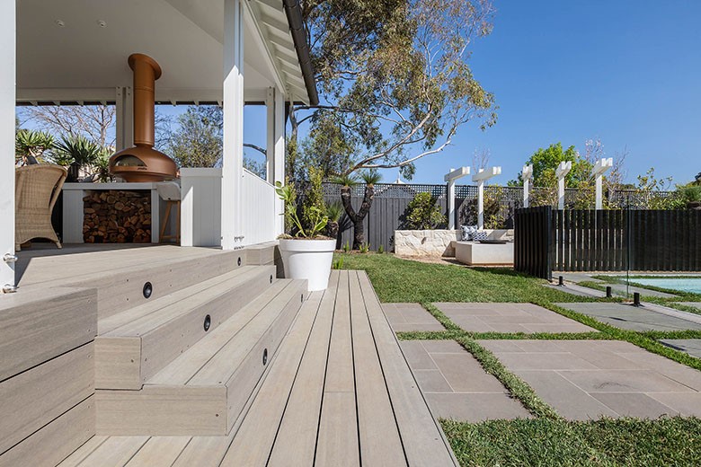 The 6 elements of a versatile outdoor decking space | Article