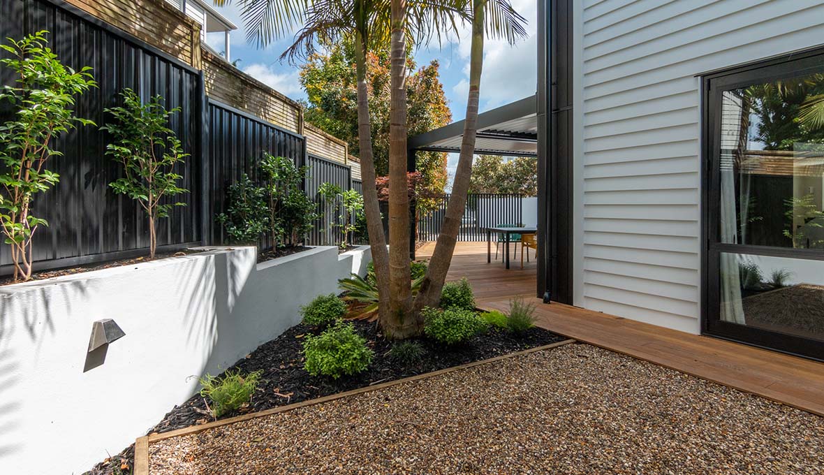 Building a stylish and sophisticated Outdoor Living Area in Remuera ...