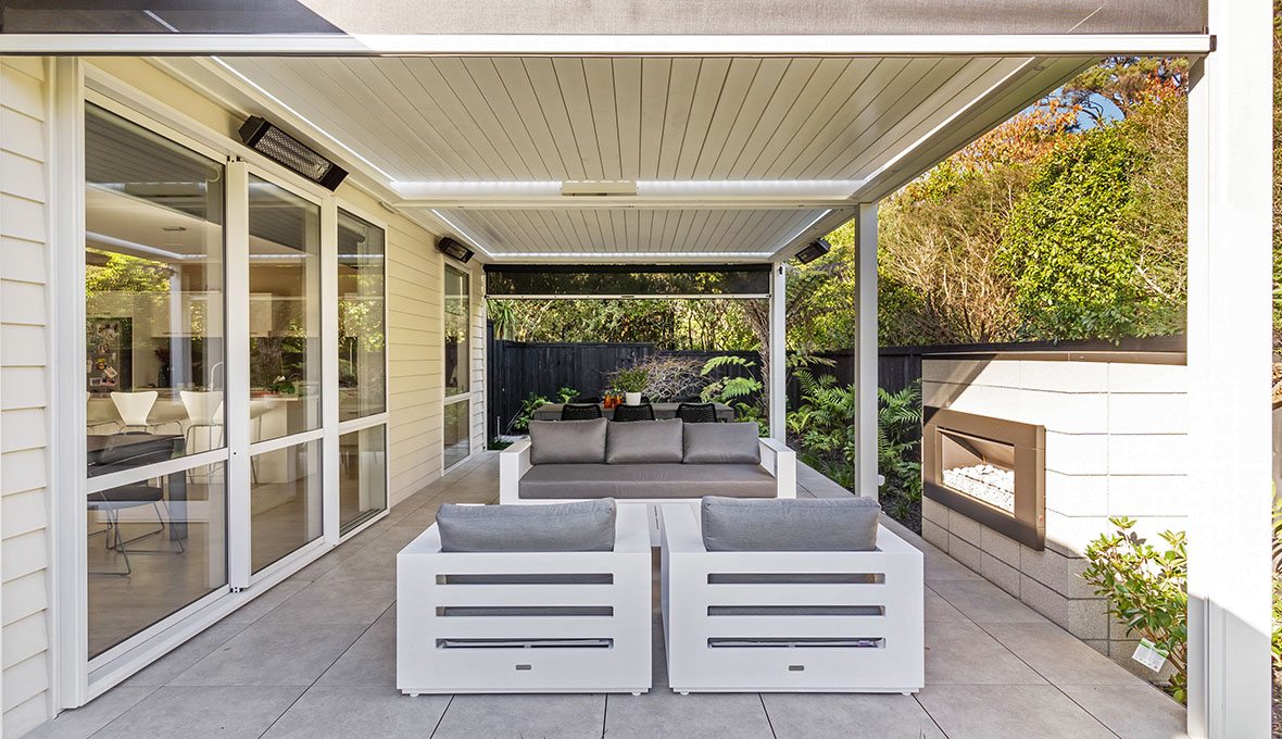 Creating a Stunning Outdoor Living Space with Louvre Roof in Greenhithe