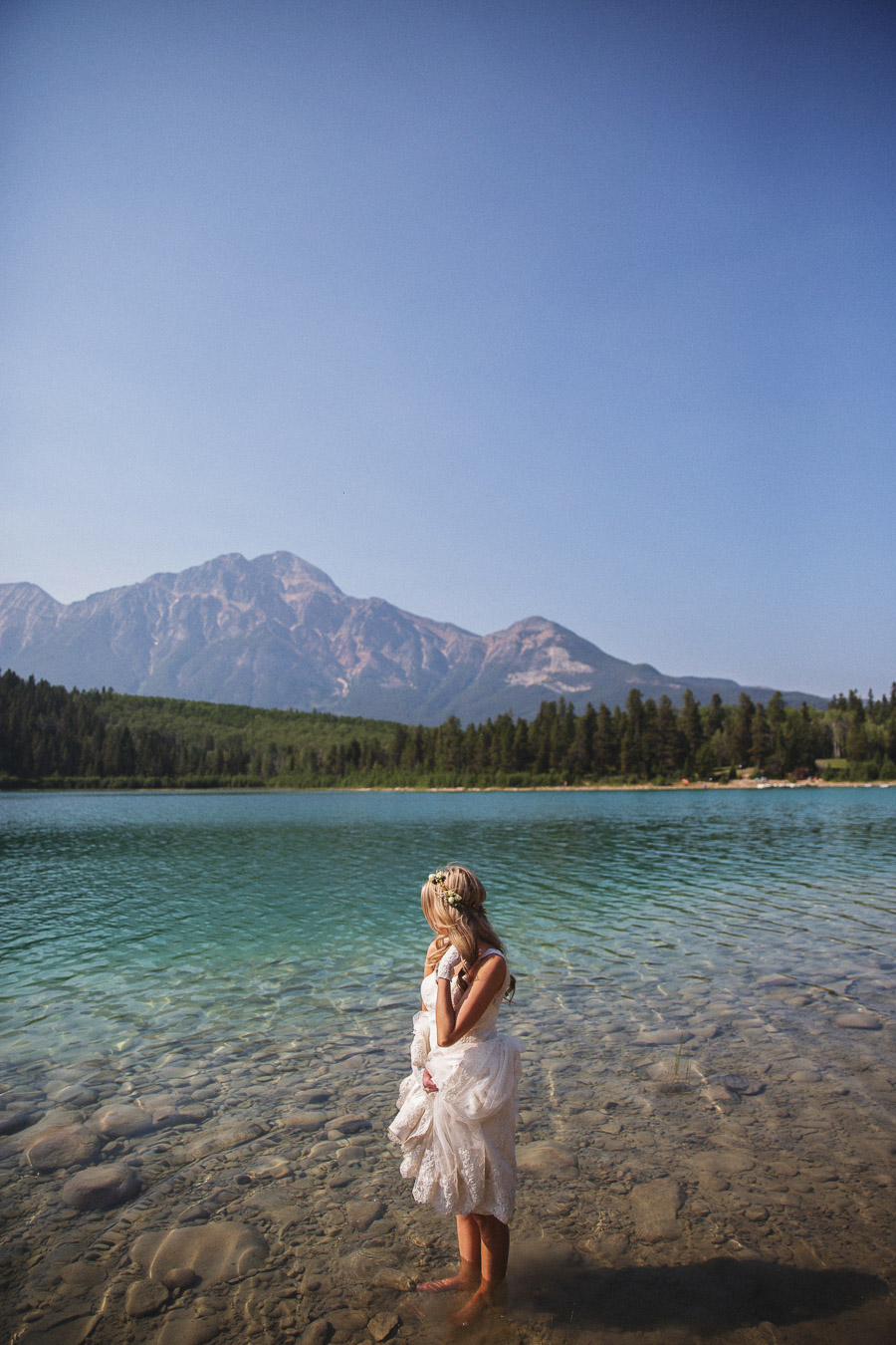 37. mountain-lake-wedding-photography