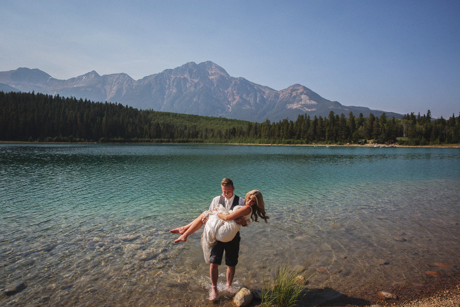 39. best-mountain-lake-wedding