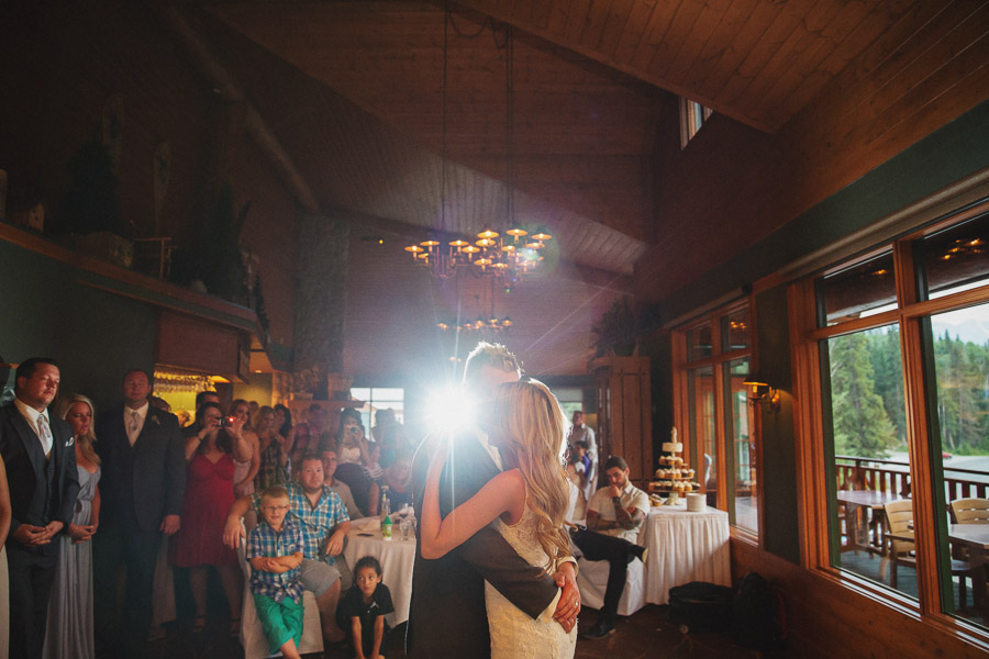 60. first-dance-photography