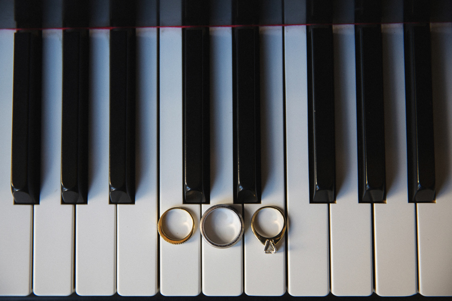 52. piano-ring-shot