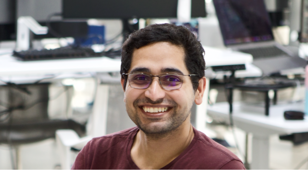 image of a robust intelligence employee