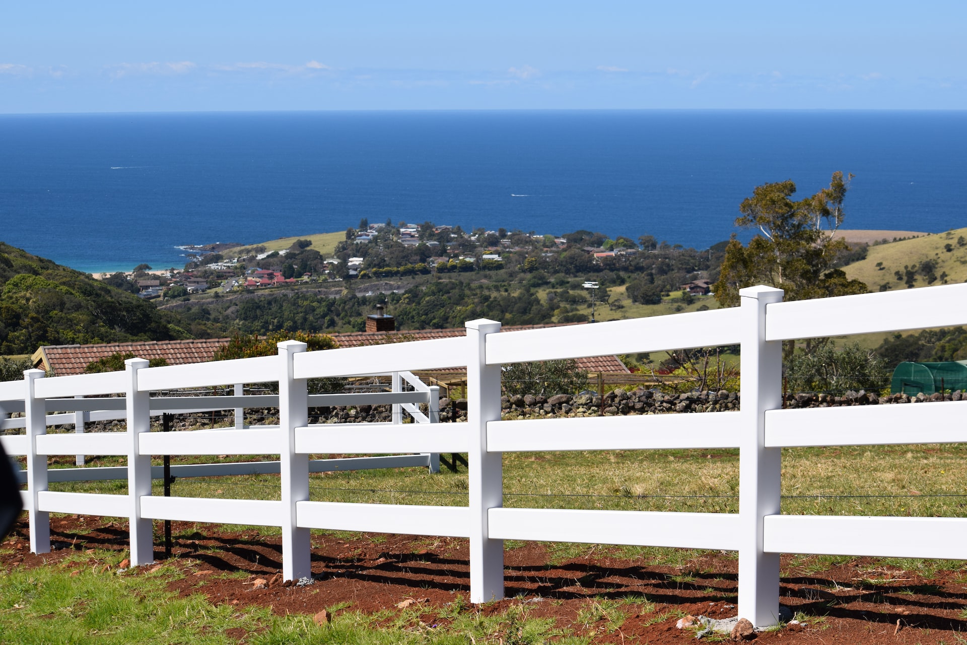 How Much Does Vinyl Fence Cost To Install ALPINE Fencing