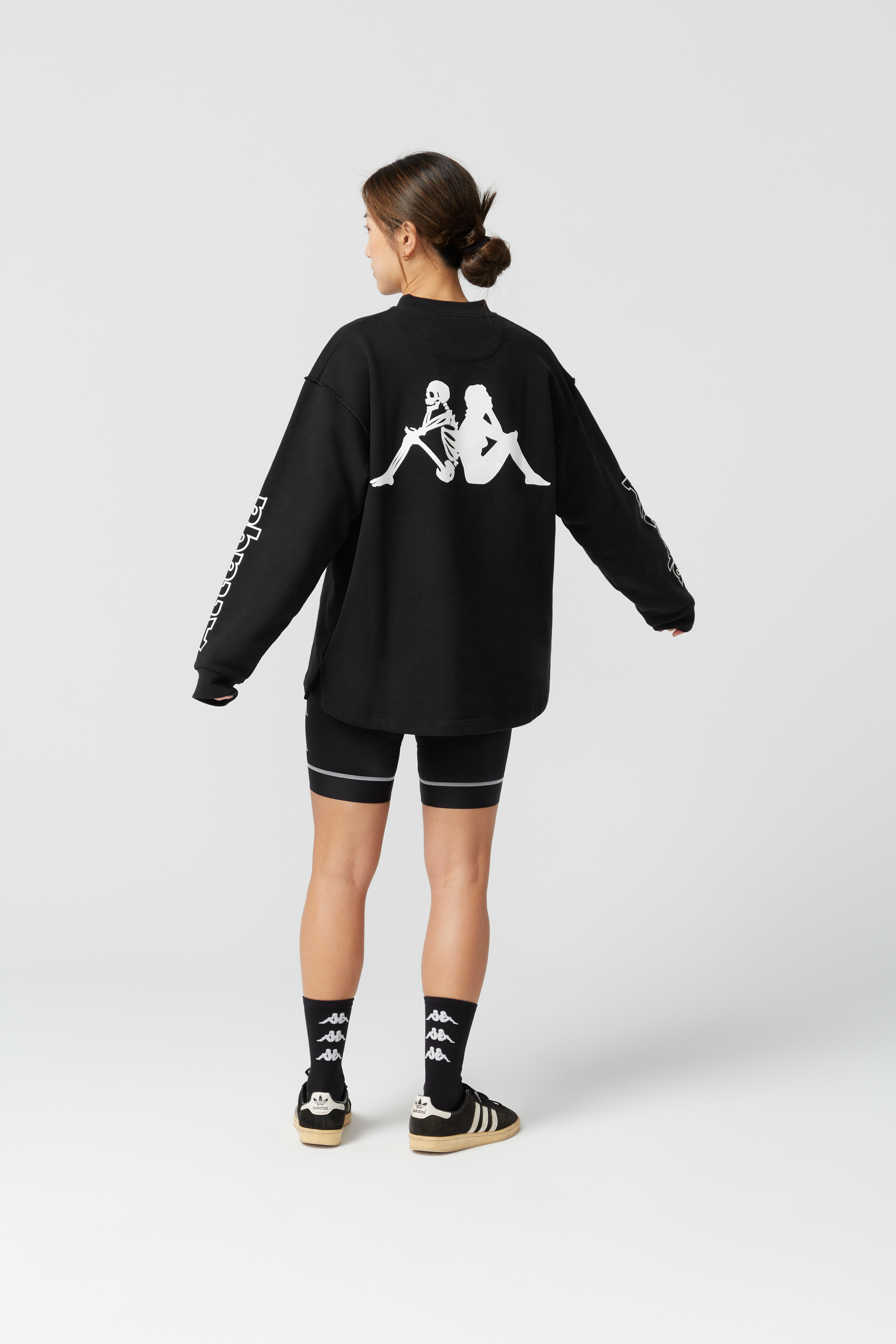 attaquer-model-photo-shoot-behind-the-scenes