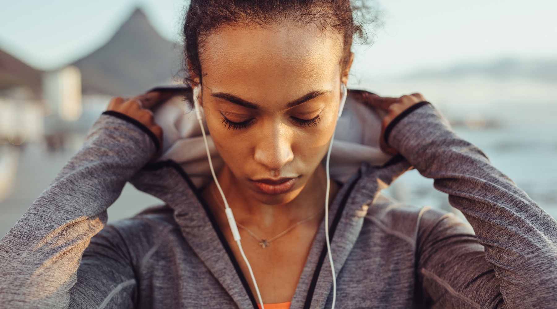 What should you wear in a Sauna? Clearlight® Saunas