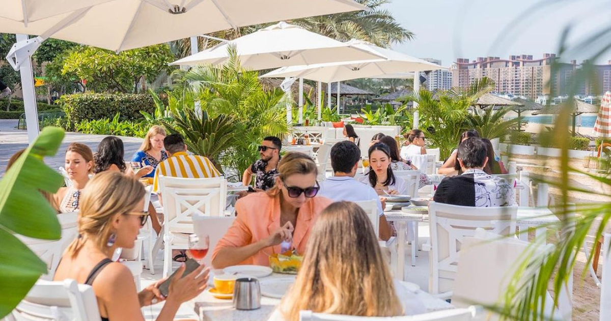 Enjoy Palm Jumeirah's Best Beachside Brunch At Peaches And Cream