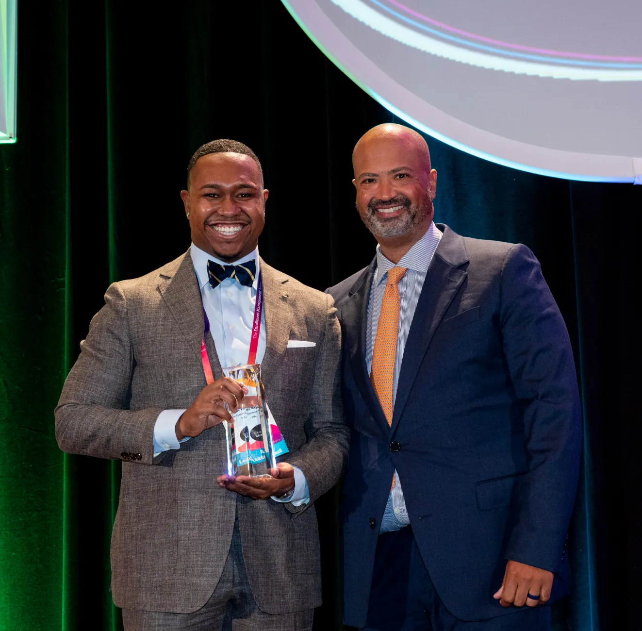 Rohan Arjun receiving the Rising Star Award at AC21.