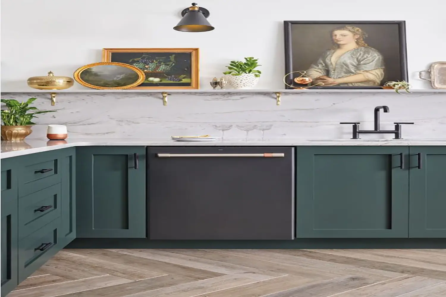 The Ultimate Guide to Custom Cabinetry for Luxury Kitchen Makeovers