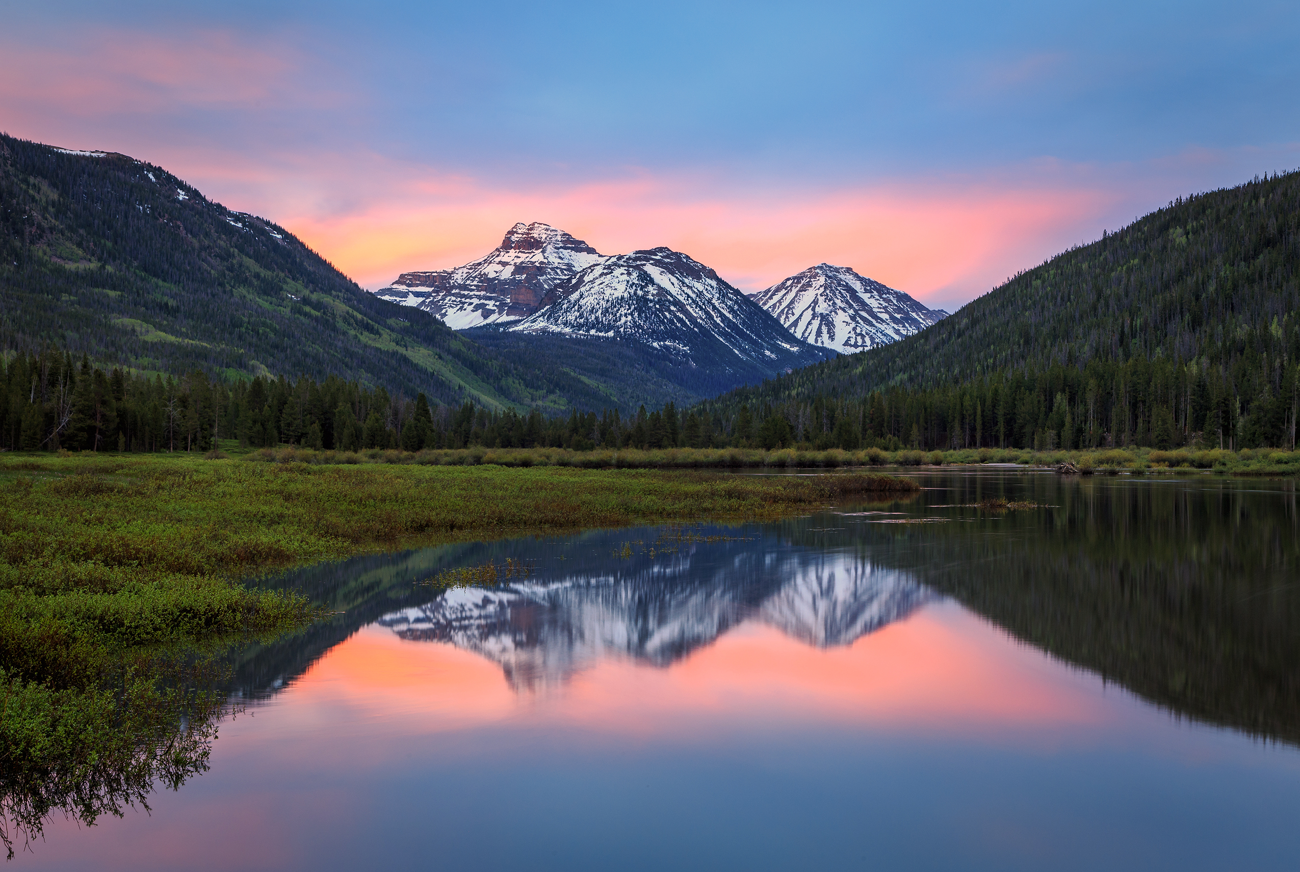 uinta-mountains-dawn-reflection