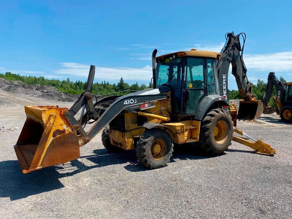 Different Types of Loaders and Their Uses