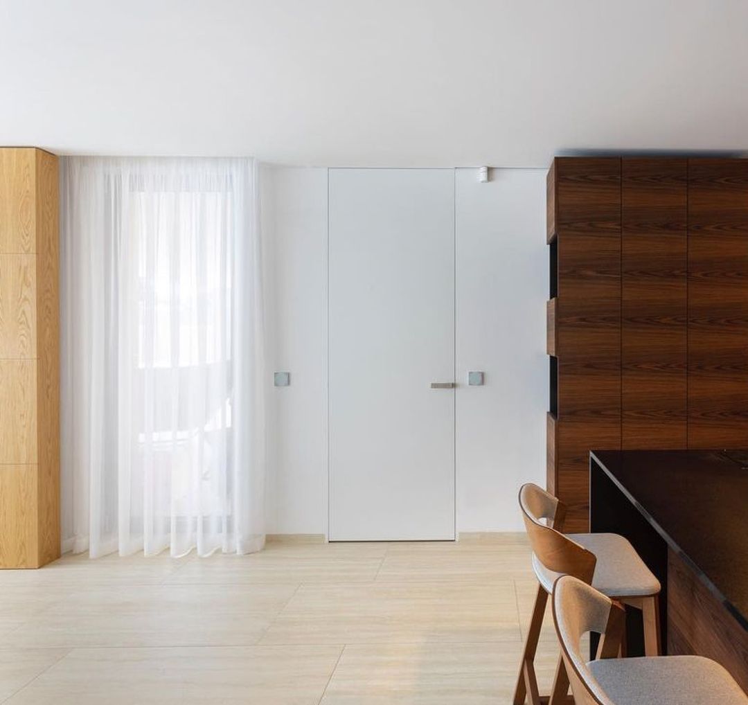 What is a frameless interior door? Angelbau