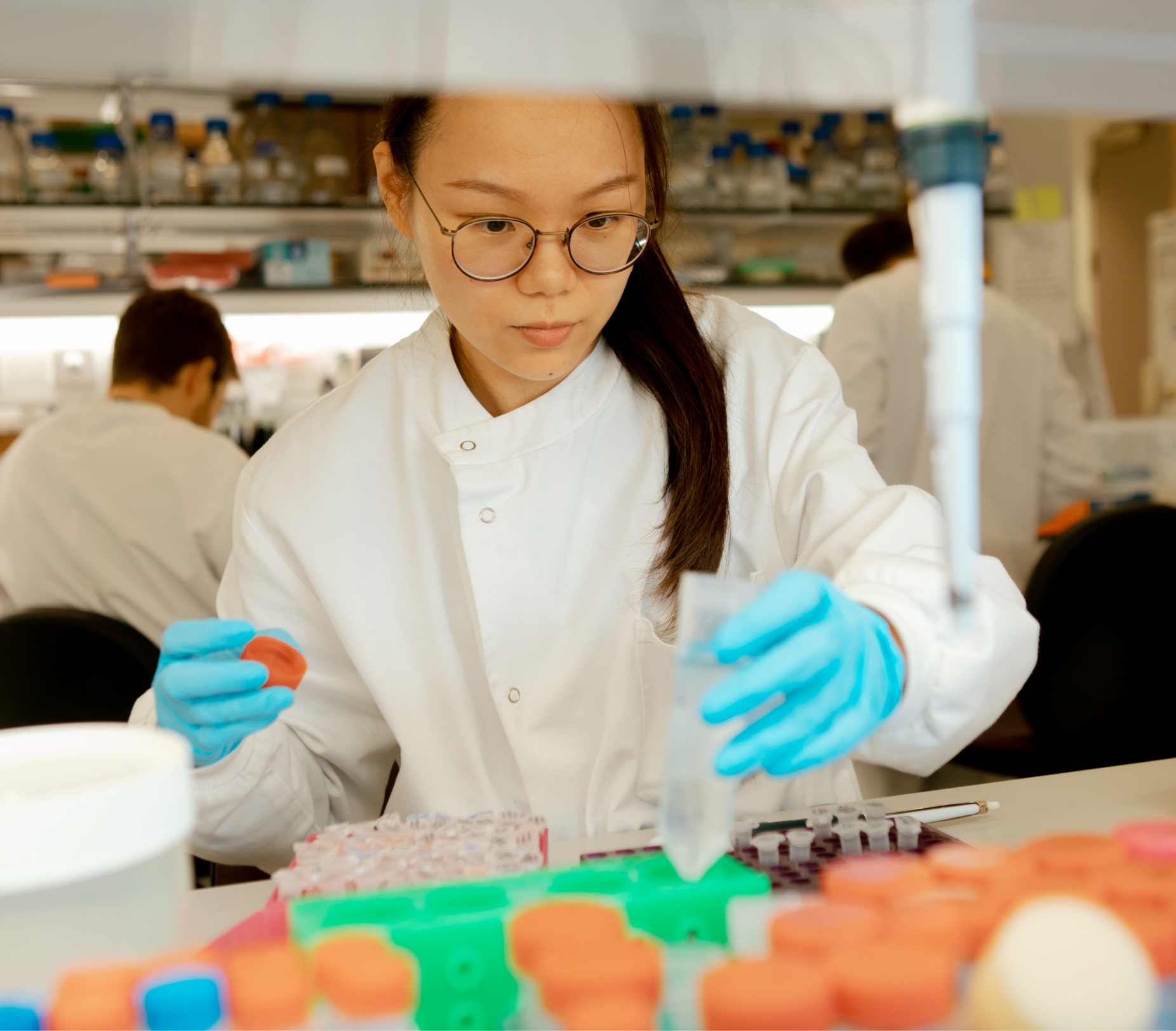 A scientist working in a lab.