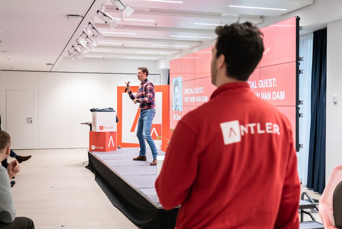 Image of Piet Hein van Dam, CEO and founder of Clear, speaking to a group of people at an Antler event