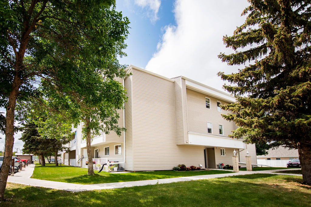 Palliser Gate Tamarack Properties