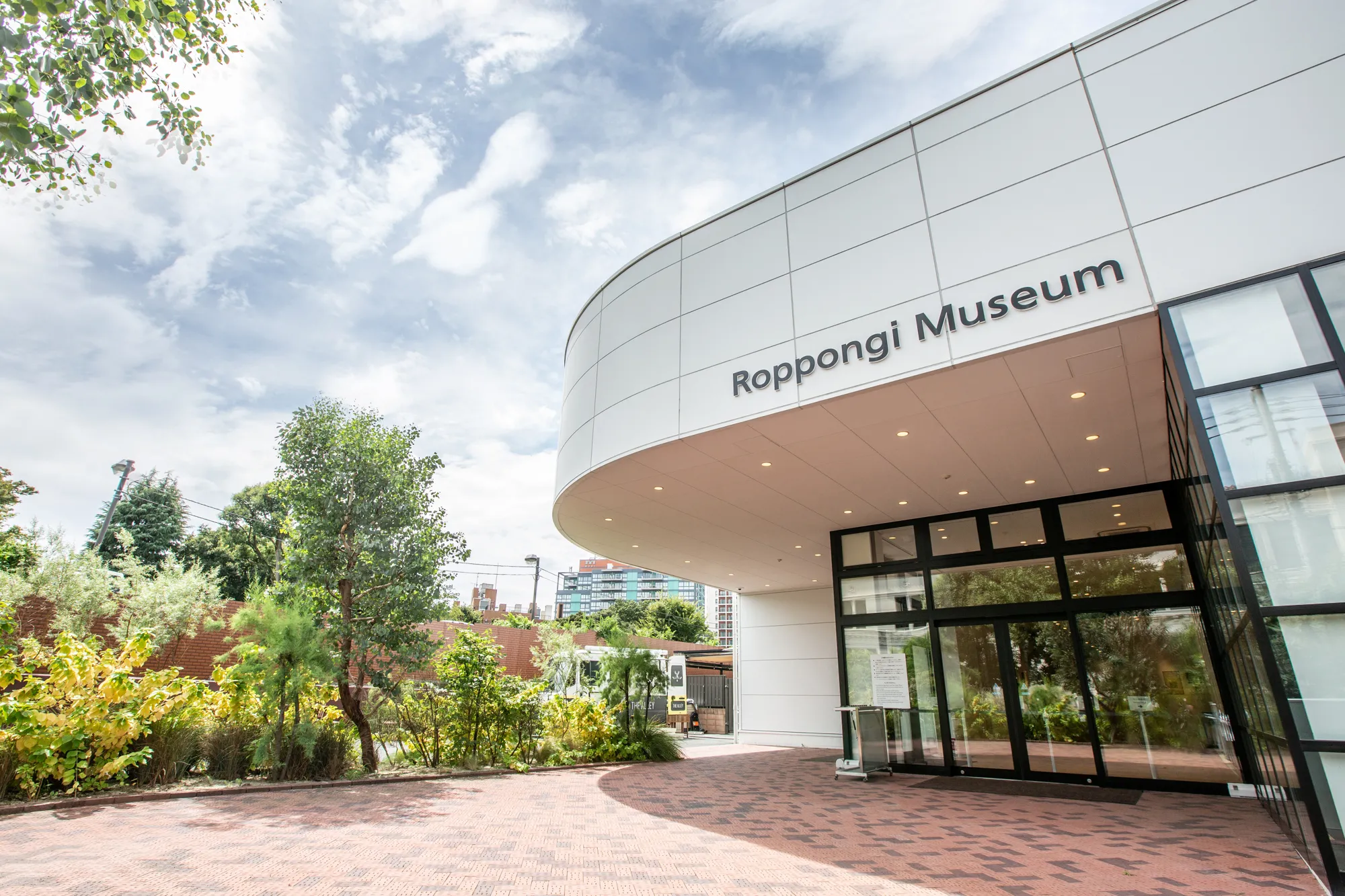 写真作品:外観(六本木ミュージアム・東京都港区六本木5620)|カメラマン派遣のdeltaphoto
