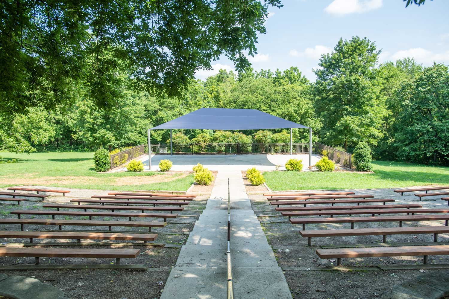 Rectangle Hip Shades | Zoom Recreation