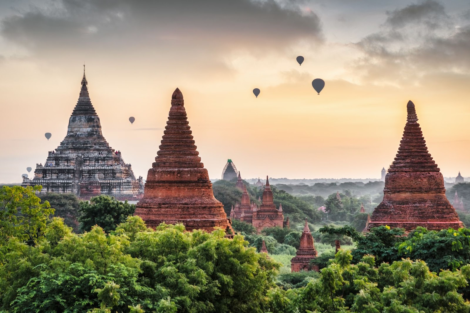 Bagan and Hot Air Balloons