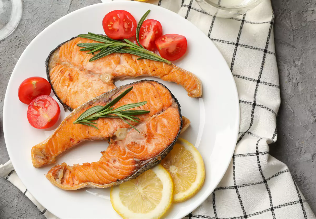 Plate of salmon and tomatoes