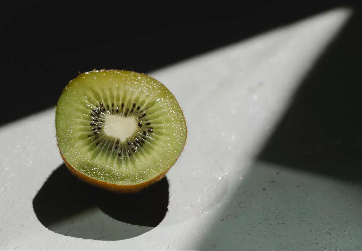 a piece of kiwi