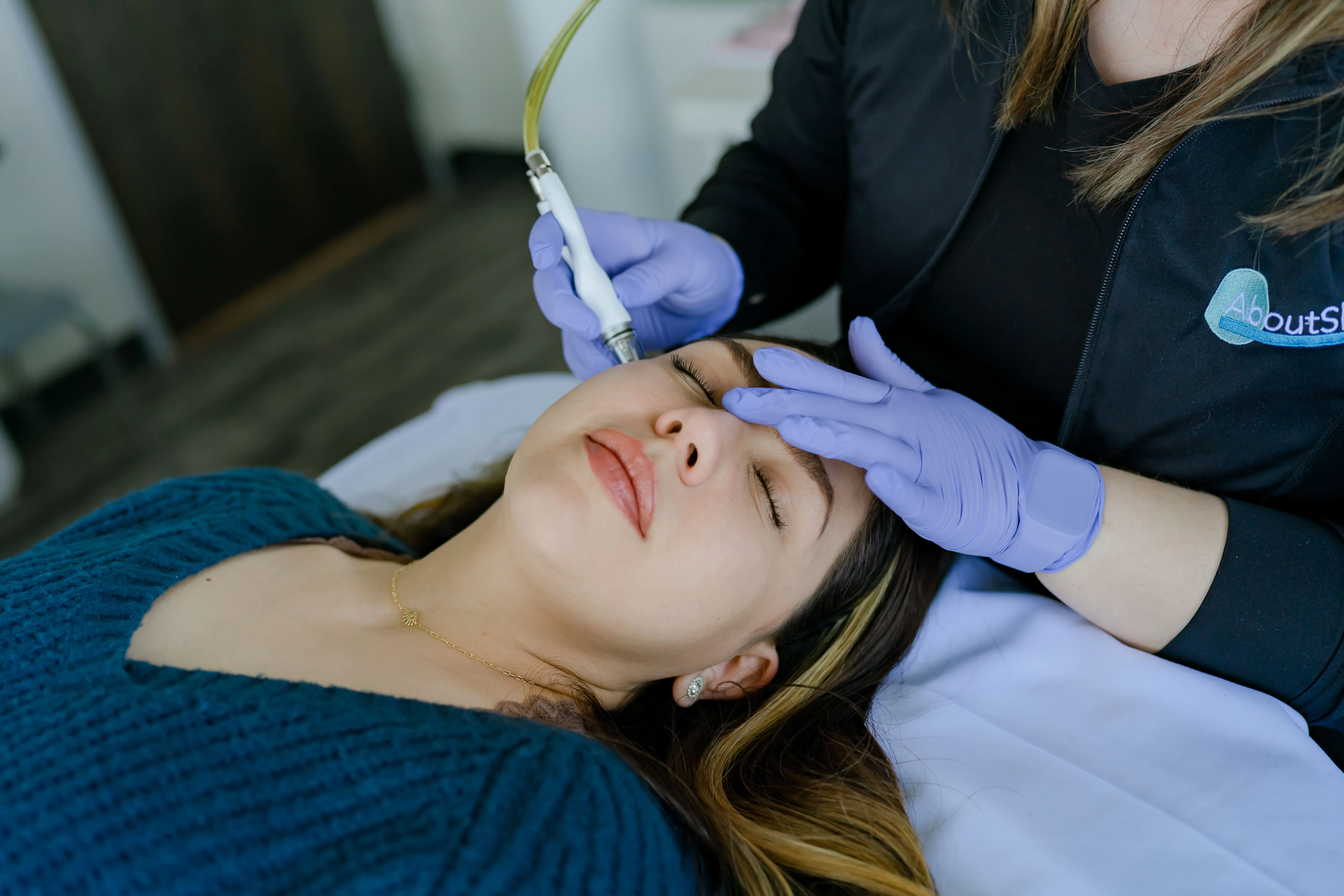 Kaiser Cosmetic Dermatology - w8hxo0o