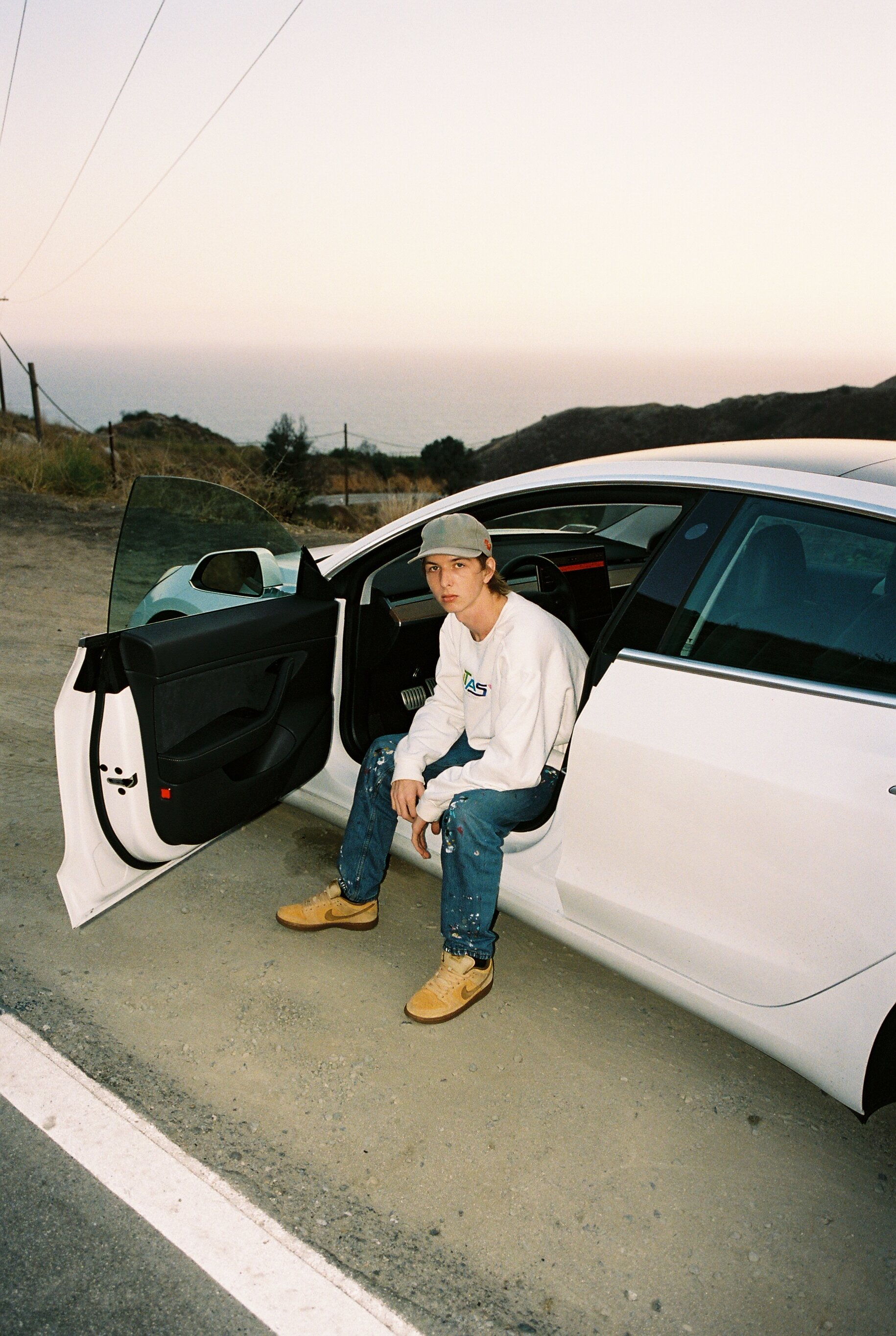 Whethan / 21-Year-Old Living In His ‘FANTASY’