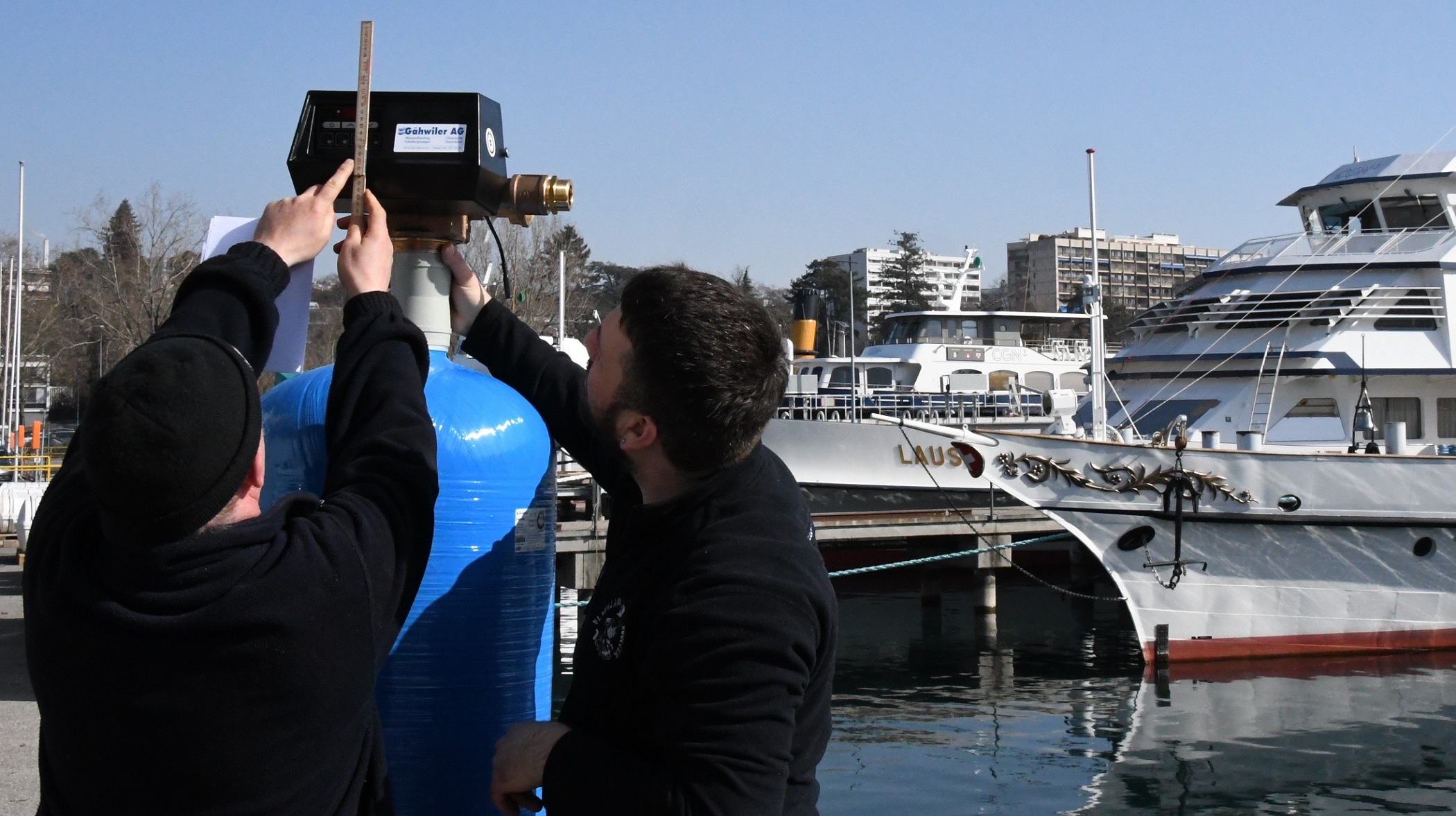 Enthärtungsanlagen und Dosieranlagen für spezifische industrielle Anwendungen wie beispielsweise auf Dampfschiffen