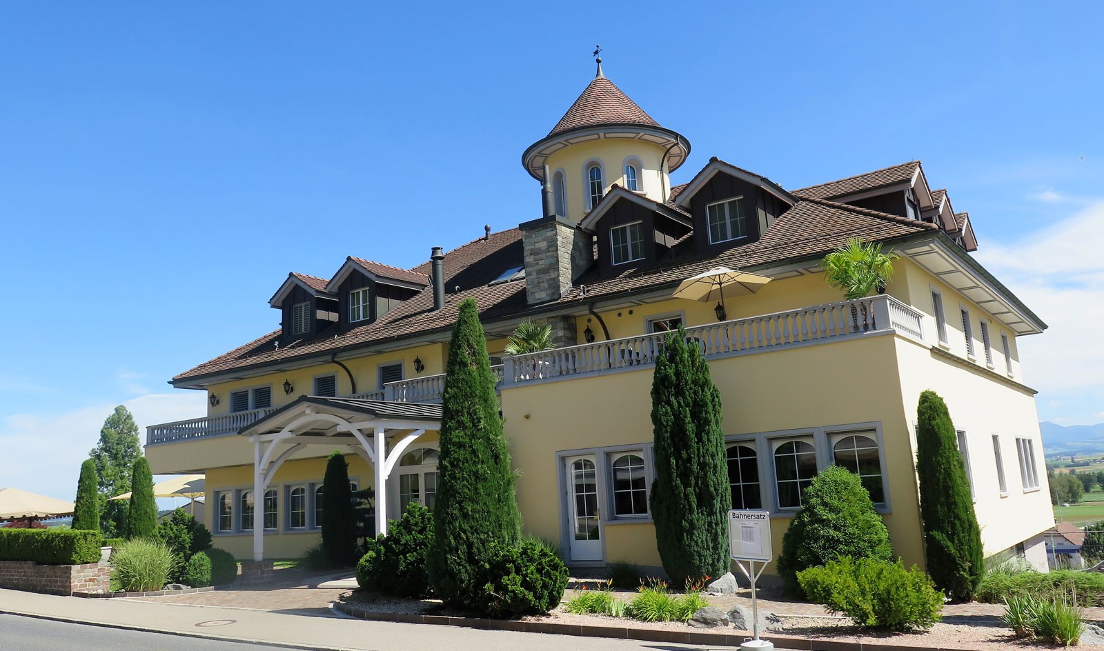 Leistungsstarke Duplex-Entkalkungsanlage sowie Kompakt-Umkehrosmose für die Betreiber des Gasthauses St. Wendelin in Wauwil, Luzern.