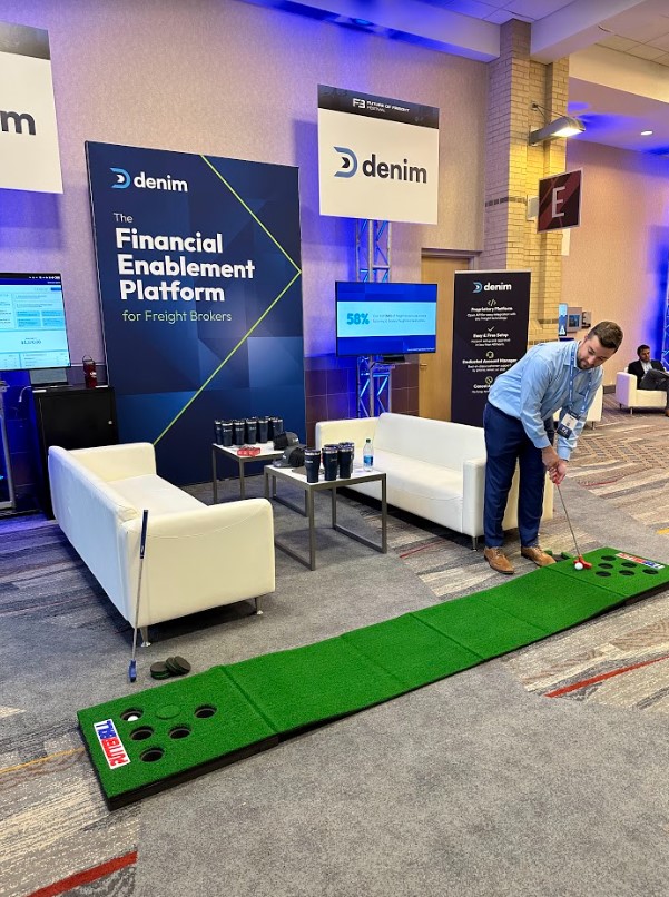 FreightWaves F3 2022 Sean Smith Denim Put Put Golf